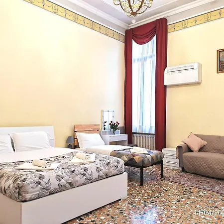 Tourist House * Venedig