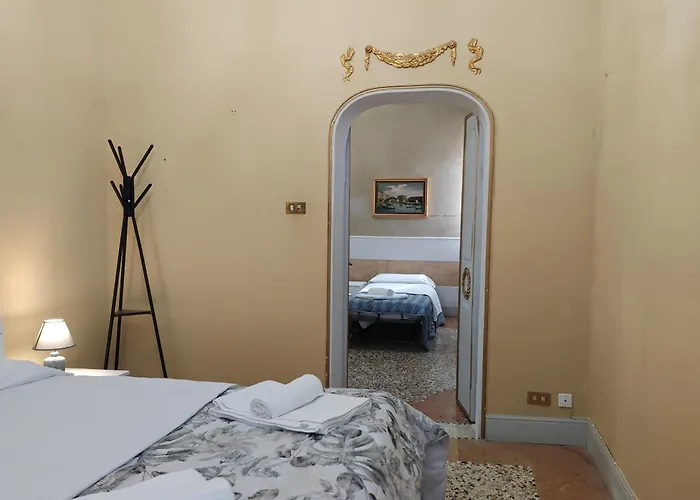 Tourist House בית הארחה *