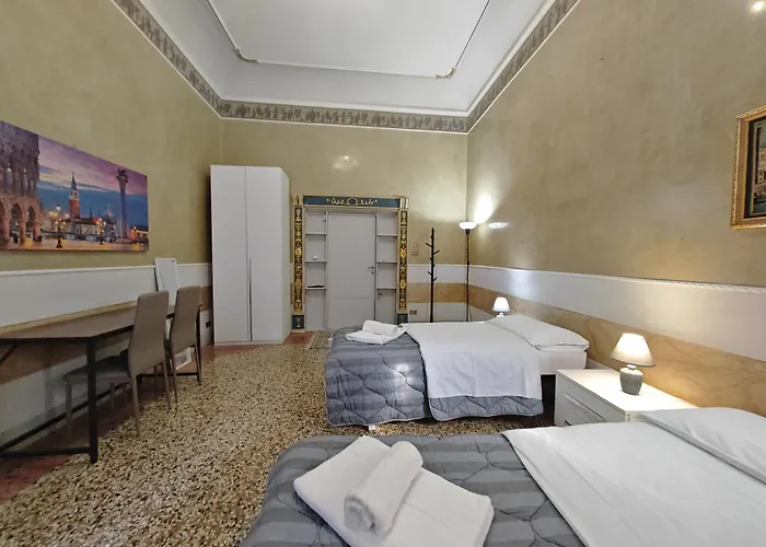 Tourist House * ונציה