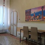 Maison d'hôtes Tourist House *